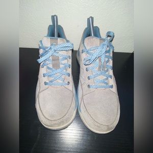L.L. BEAN women’s shoes size 8M pre owned item#501754 suede gray and blue shoes